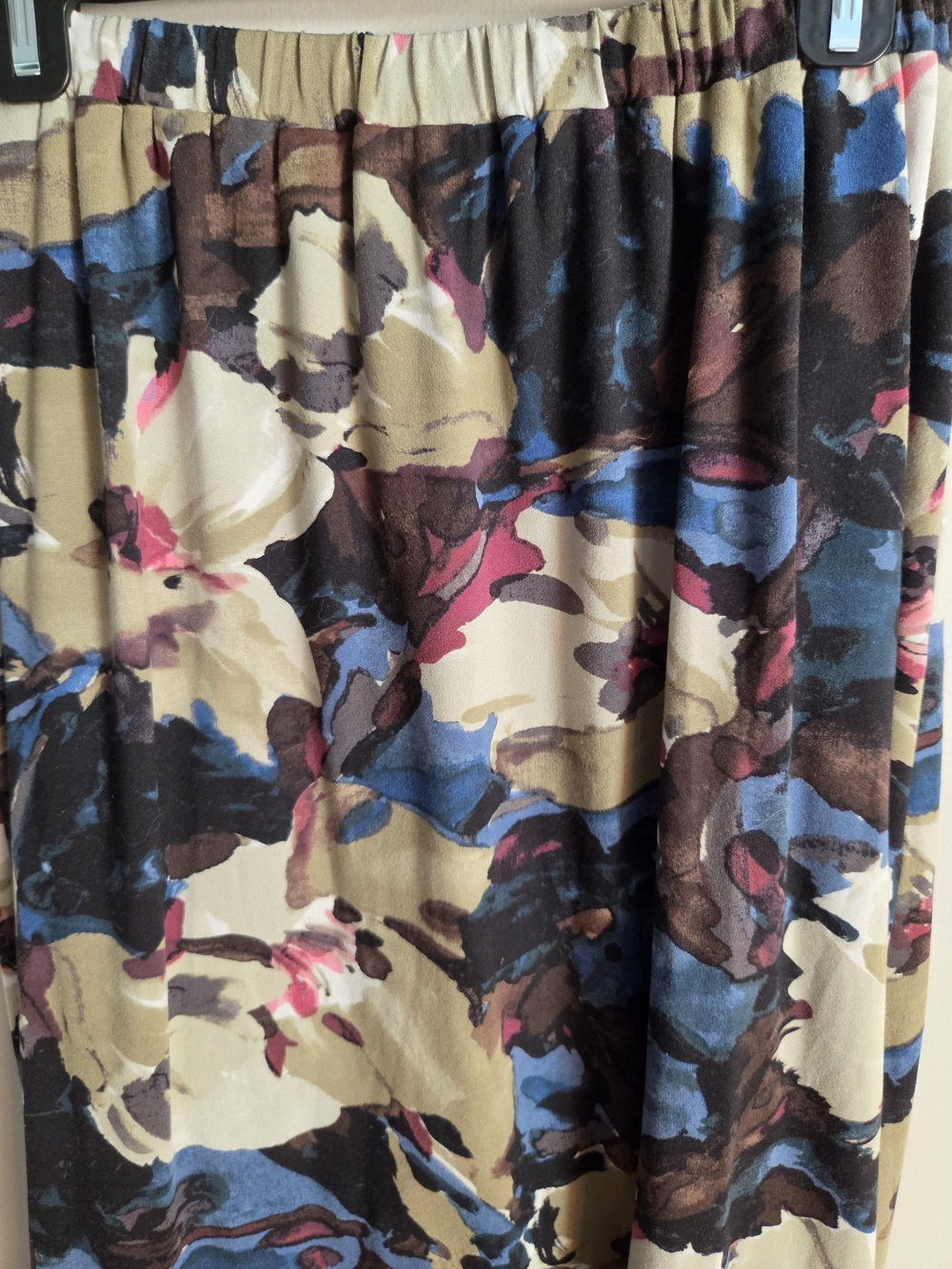 Montgomery Post Women's Large Brushstroke Floral Ruffle Midi Skirt - Picture 7 of 9